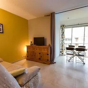 Beau Pour 4 Personnes à Fréjus