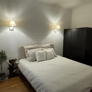 https://white-1.fr-paris.fr